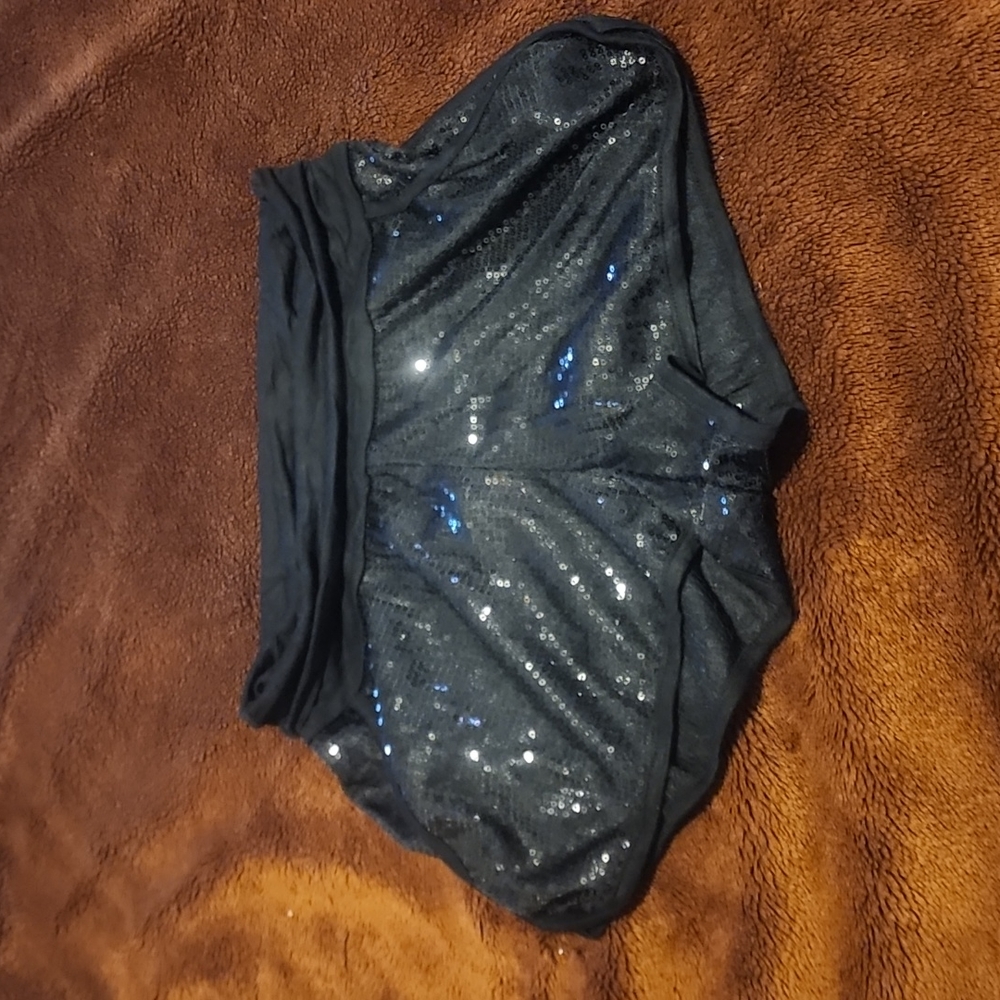Black Sans Souci sequins shorts sz Medium